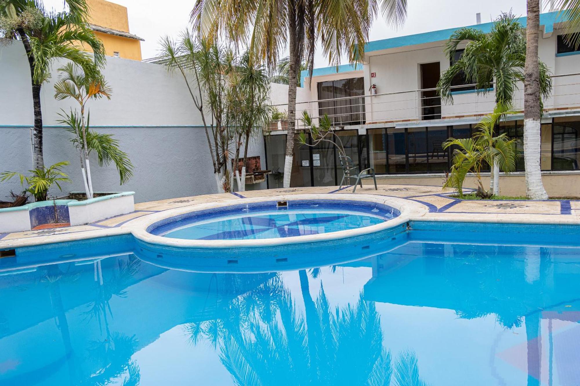 OYO Hotel Marías Chetumal Exterior foto