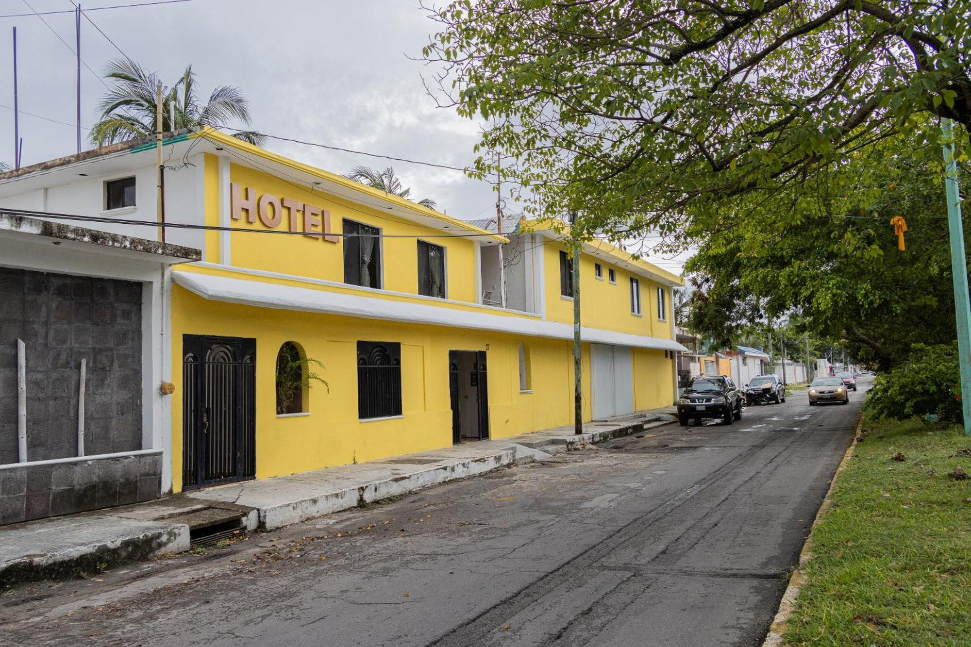 OYO Hotel Marías Chetumal Exterior foto