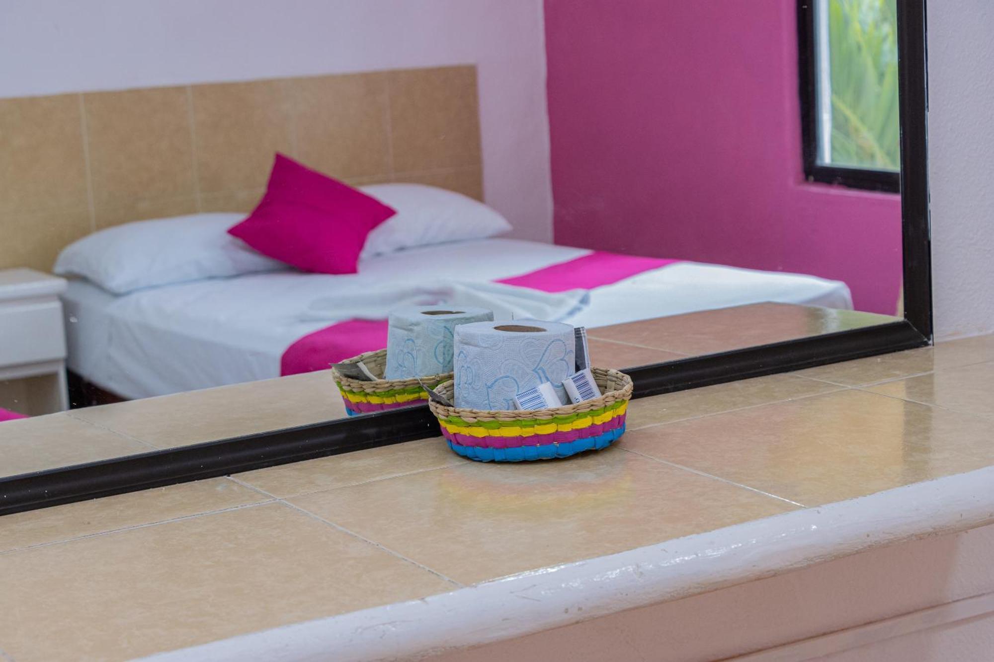 OYO Hotel Marías Chetumal Exterior foto